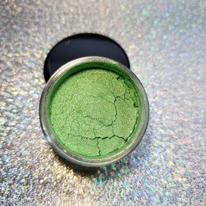 Apple Tart mineral eyeshadow